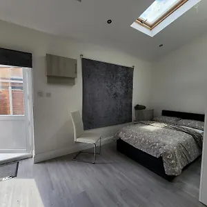 Apartment Town Centre, Ilford