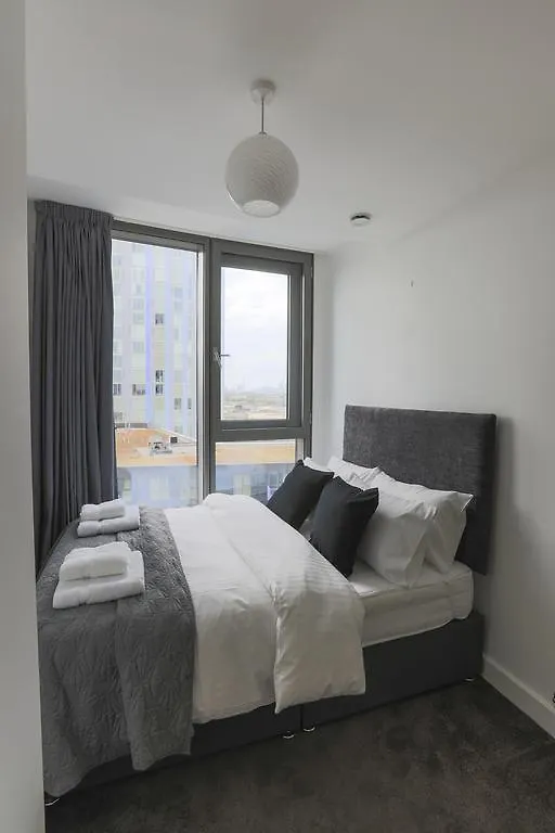 Belvedere Olympic One Eighty Apartment London Ilford