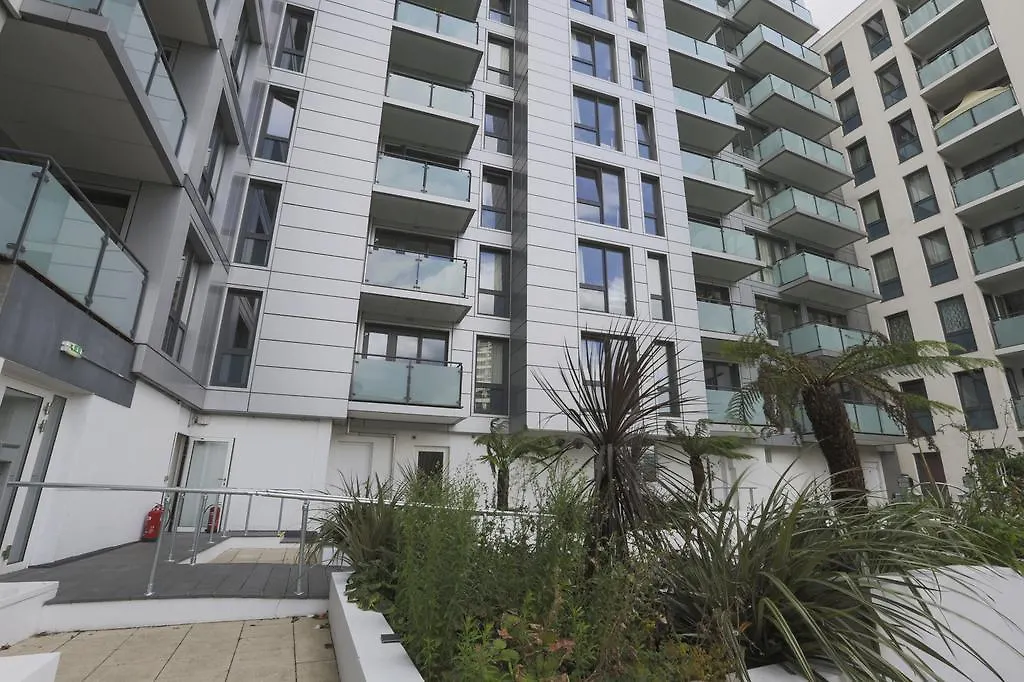 Belvedere Olympic One Eighty Apartment London 0*, Ilford