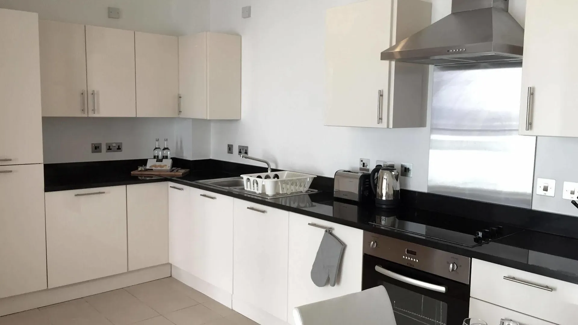 Belvedere Olympic One Eighty Apartment London