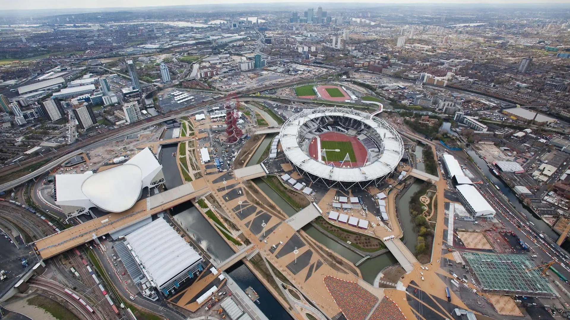 Belvedere Olympic One Eighty Apartment London  Ilford